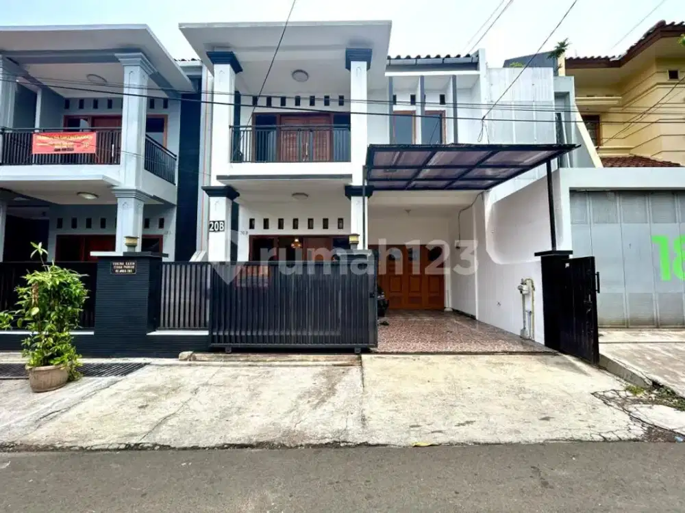 Rumah Minimalis 2 Lantai Tebet Barat, Jakarta Selatan