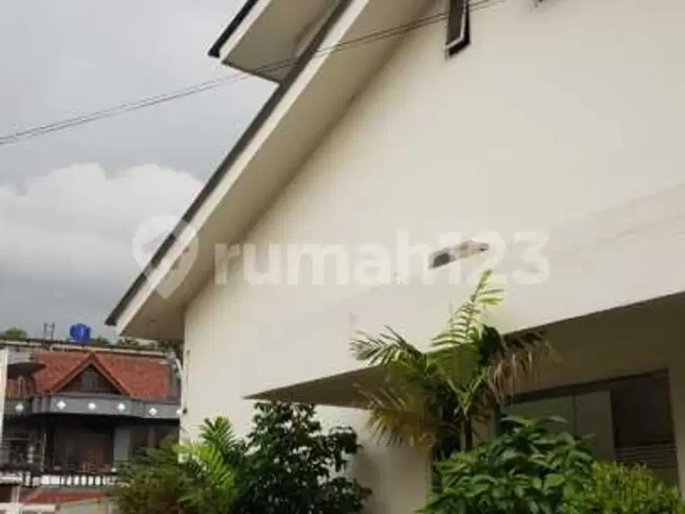 Dijual Rumah Ruang Usaha Lokasi Strategis di Pondok Bambu, Jakarta Timur