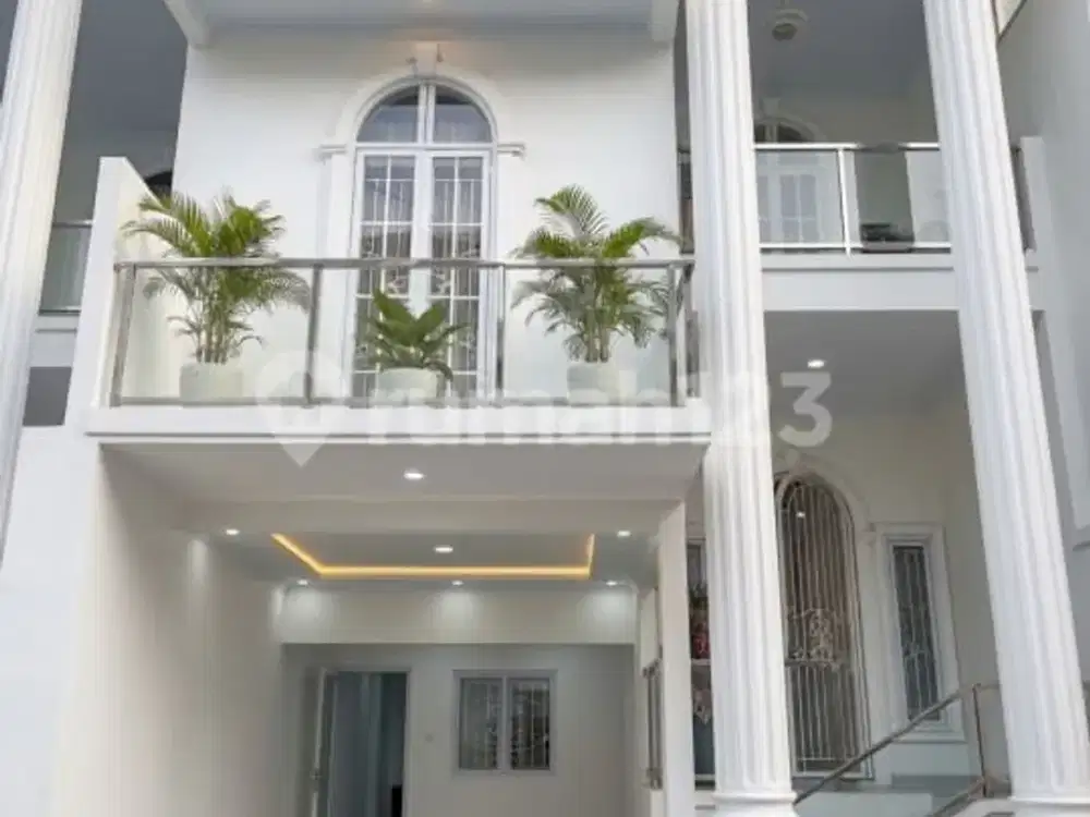 Turun Harga! Rumah 3 Lantai di Condet, Jaktim