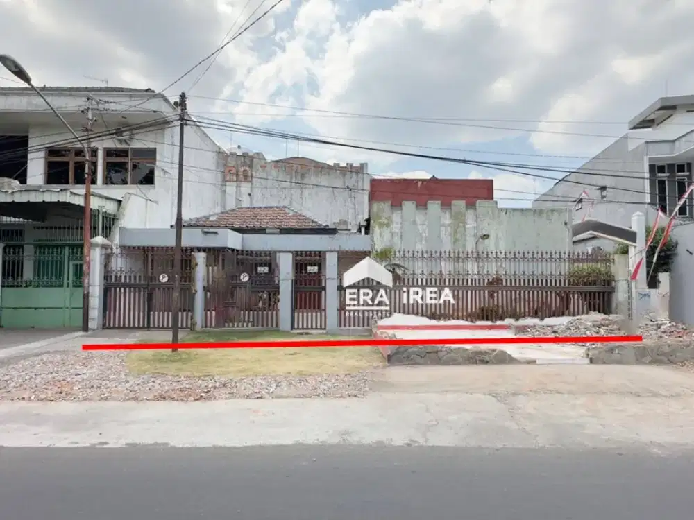 DIJUAL RUMAH DI SOLO AREA BALAIKOTA DAN PASAR GEDE