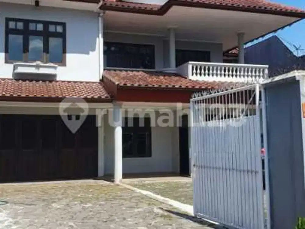 For Rent Rumah Asri 2 Lantai di Jeruk Purut Deket Kemang