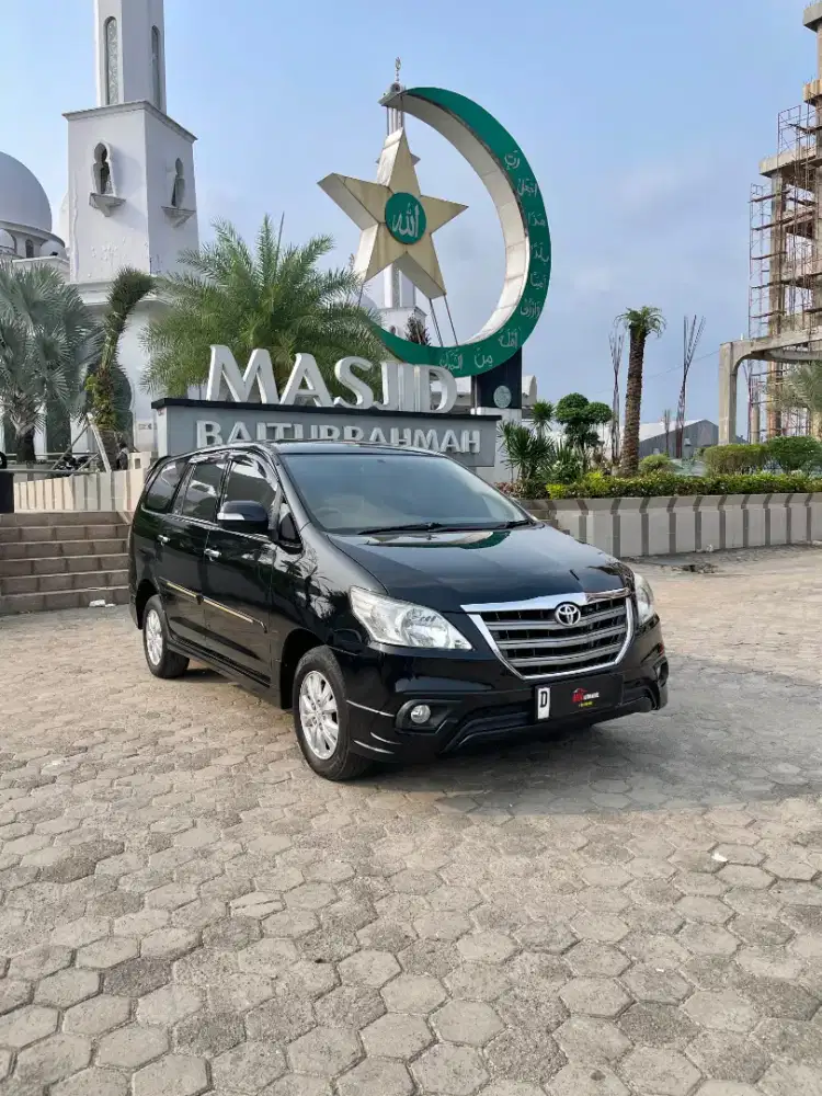 Innova g luxury 2014