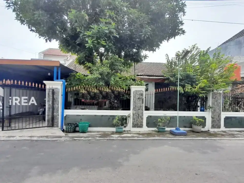 DIJUAL RUMAH SIAP HUNI DEKAT STASIUN SOLO BALAPAN