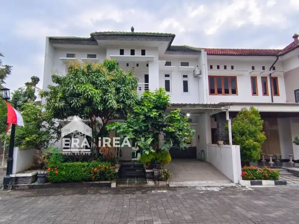 DIJUAL RUMAH 2 LANTAI  DI JOGJA AREA HOTEL HYATT