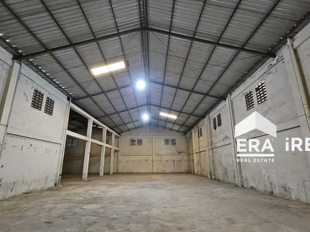 DISEWAKAN GUDANG DI MASARAN SRAGEN AKSES KONTAINER