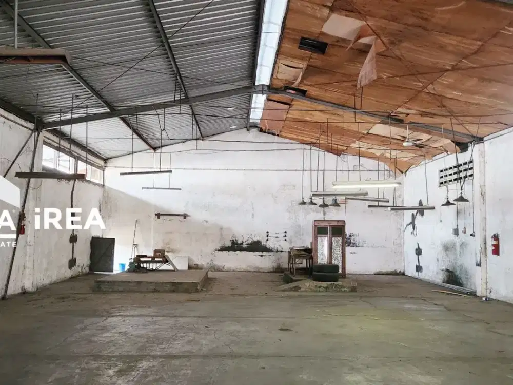 DISEWAKAN GUDANG MURAH DEKAT KAMPUS UNS SOLO