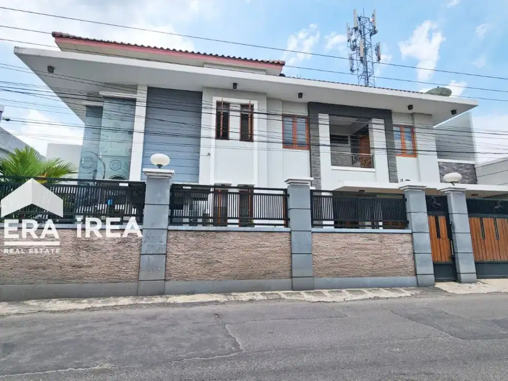 RUMAH MEWAH DIJUAL DI SOLO KOTA DEKAT GRAHA SABA BUANA