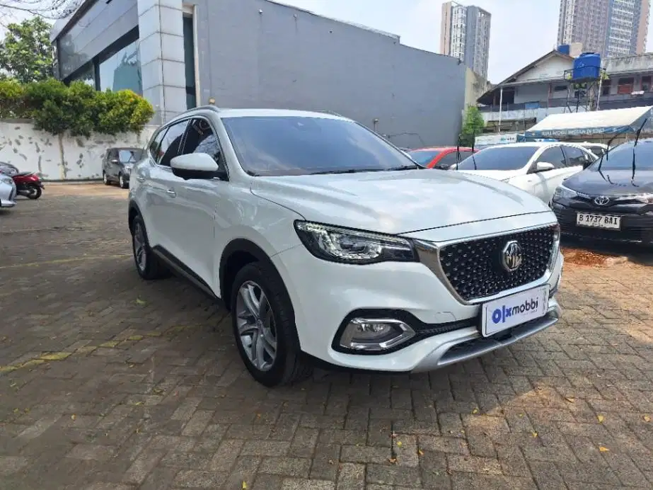 DP MURAH MG HS 1.5 I-Smart Bensin-AT 2022  CDNYB