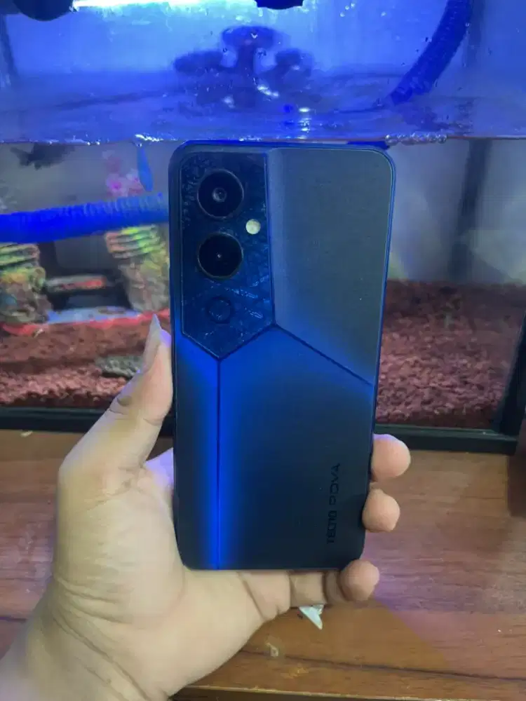 Teckno pova 4 pro NFC