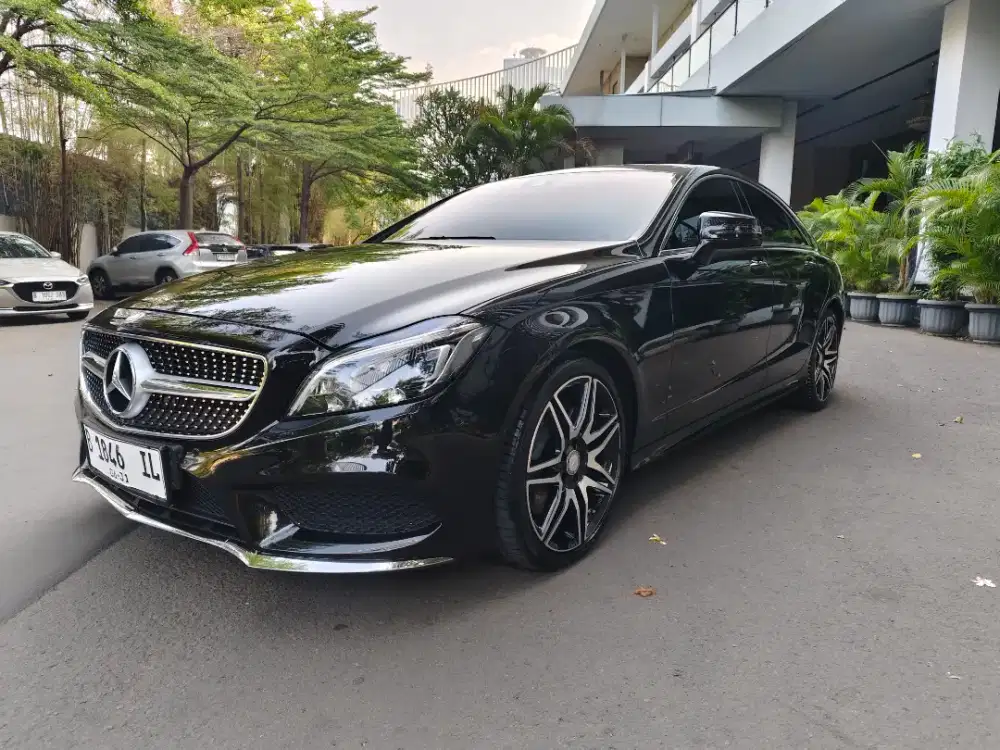 MERCY CLS400 AMG LINE AT 2017 BLACK ON BLACK LOW KM SUPER CONDITION