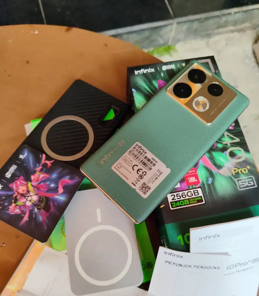 infinix note 40 pro plus 5G rama 12/256