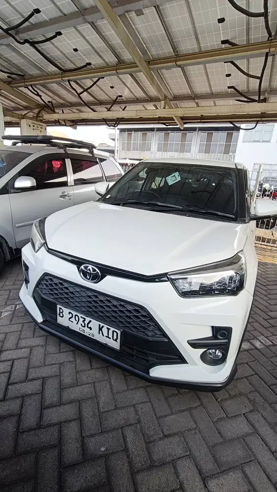 Dijual Mobil Toyota Raize Putih Tahun 2023