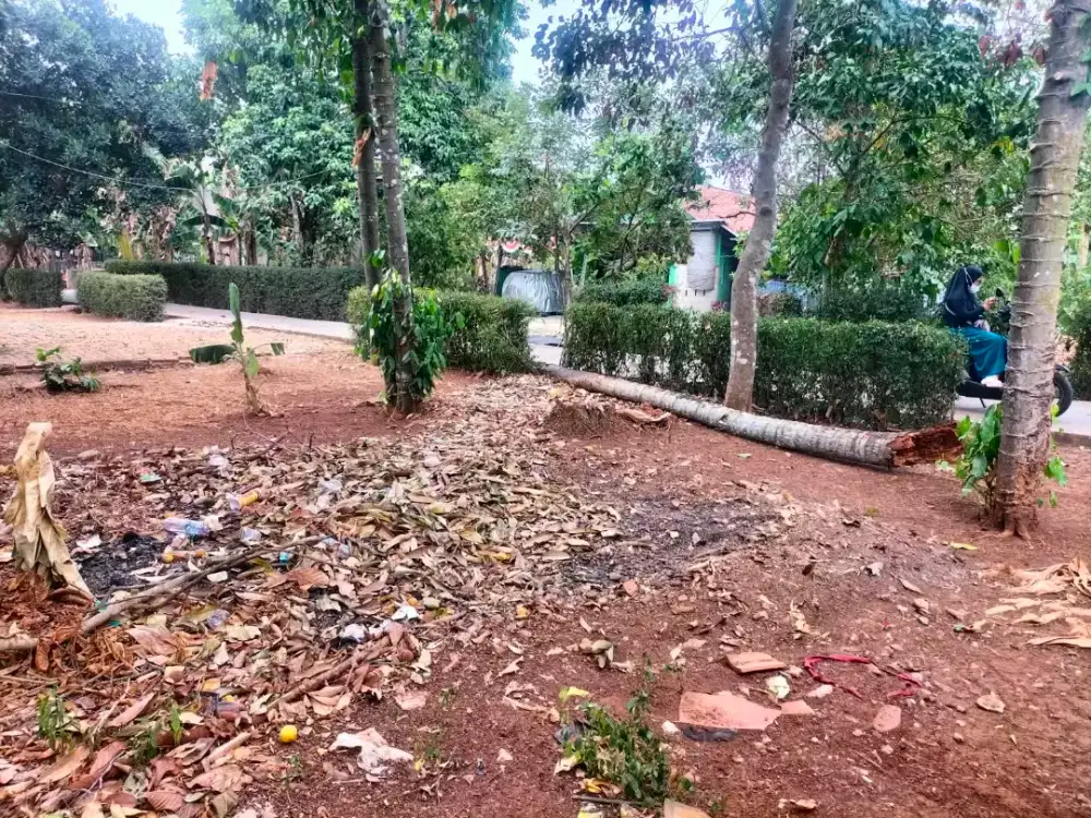 Di jual tanah darat perkampungan,