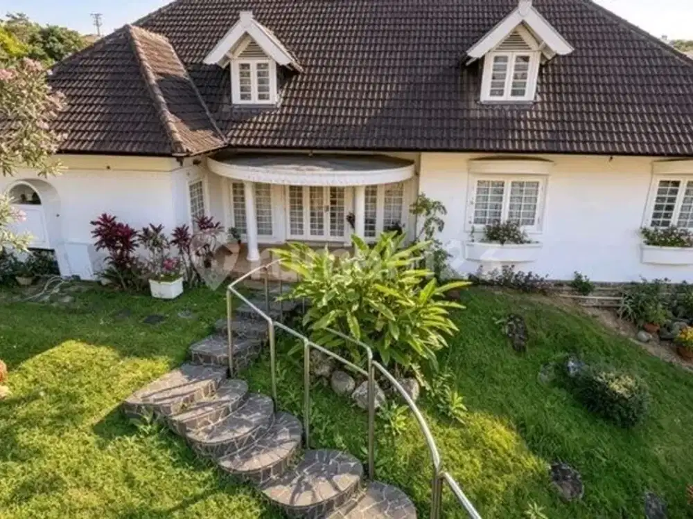 Dibawah NJOP, Rumah American Classic di Setrasari Bandung