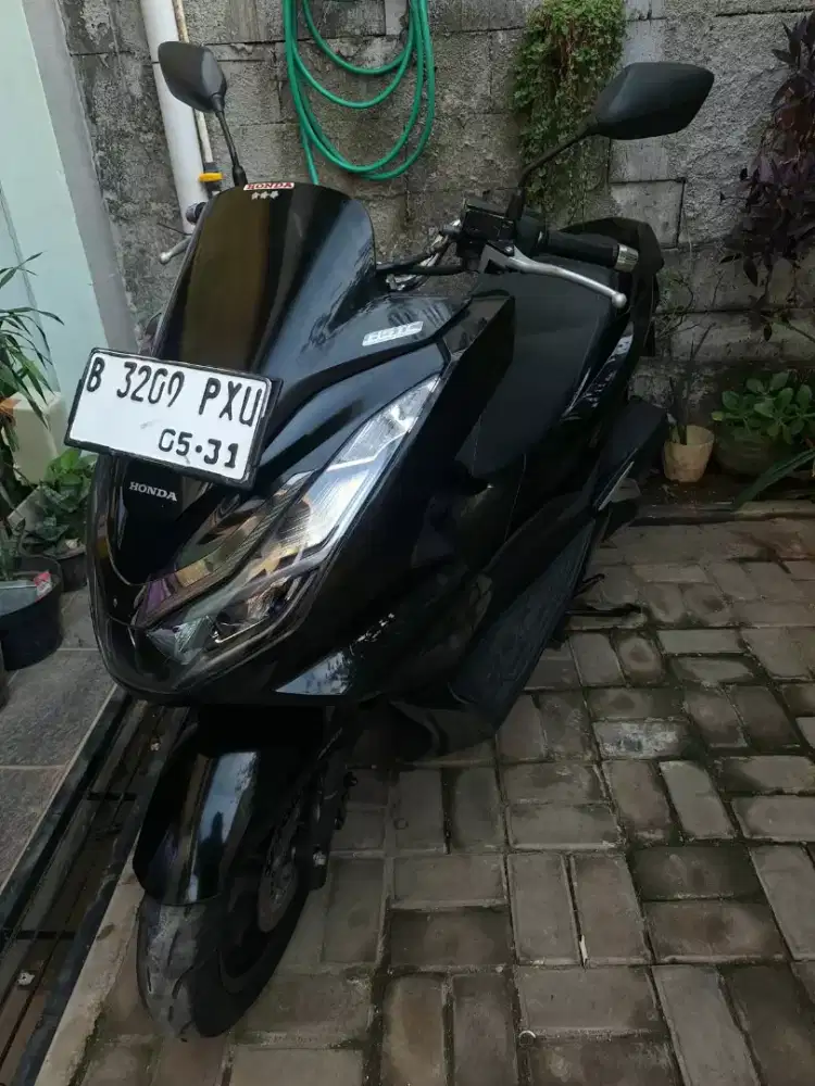 Pcx 160 abs 2021 black lengkap