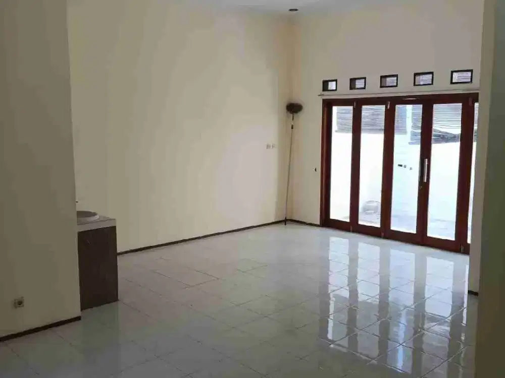 dijual rumah Harjamukti dekat LRT tanah luas