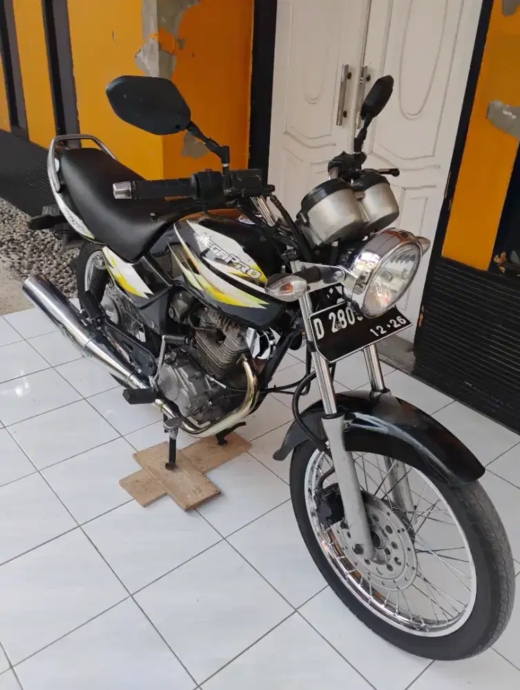 Megapro hiu 2004