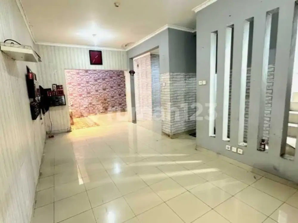 Siap Huni, Rumah, 2 Lantai, SHM, bisa KPR
