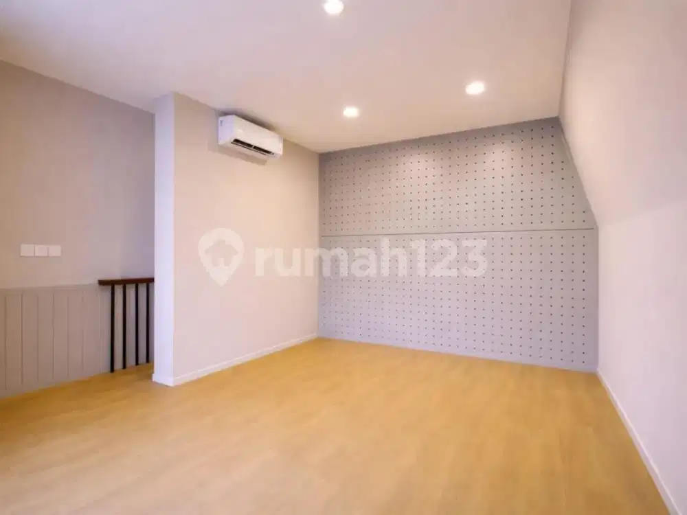 Siap Huni, Rumah, 2 Lantai, PPJB, Dekat Fasilitas Kesehatan, Dekat Akses Tol