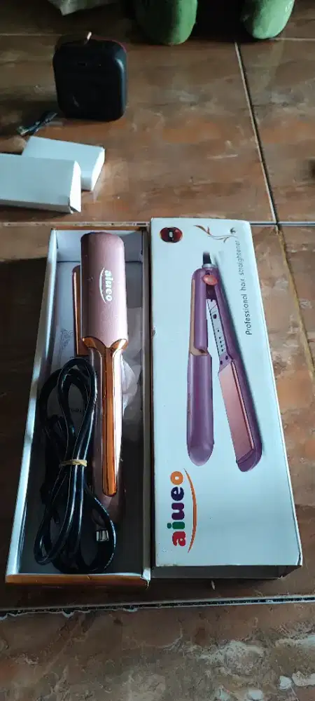 AIUEO Catokan Rambut Rosi 459 (3-in-1)
