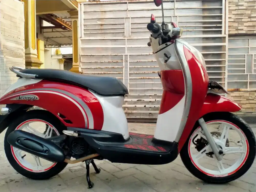 Honda Scoopy lengkap motor sehat walafiat keterangan detail dibawah