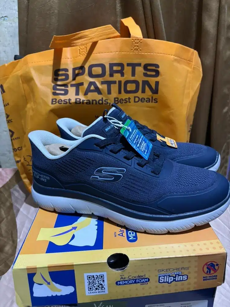 Sepatu skechers go walk original