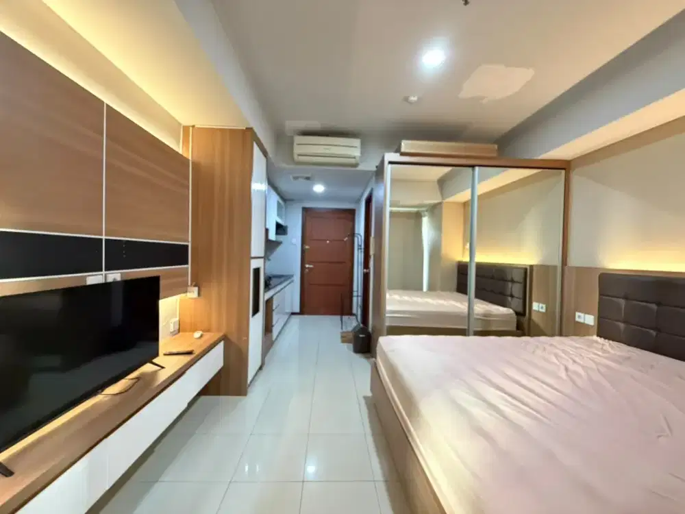 unit studio furnish CAKEP view pool SIAP HUNI Apt.Royal mediterania garden Tanjung Duren