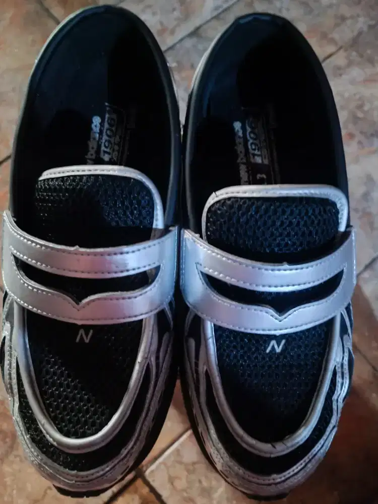Sneaker New Balance | Size 42 | Minus Pemakaian