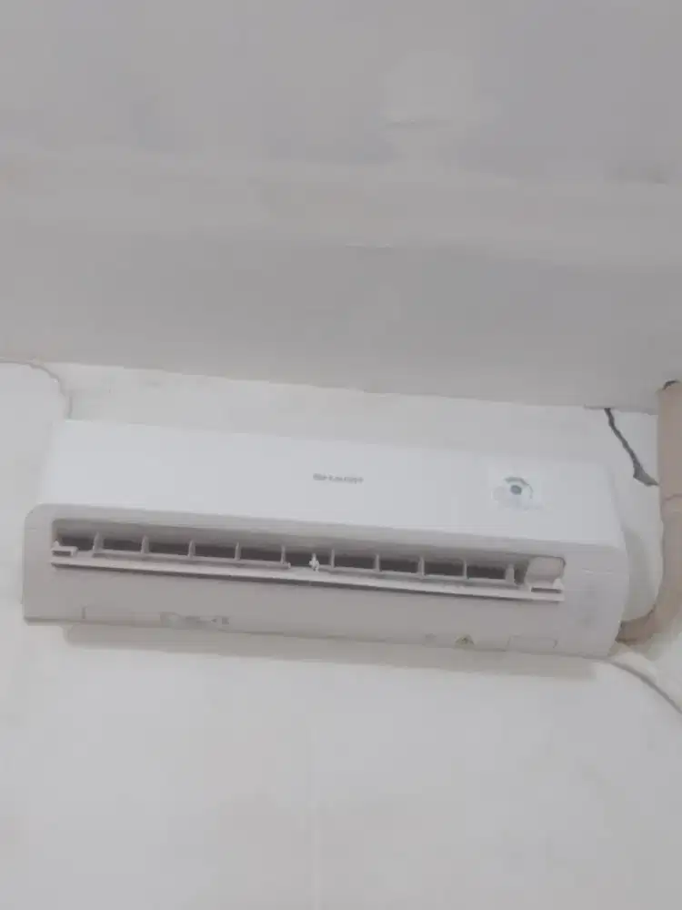 AC BEKAS model SHARP