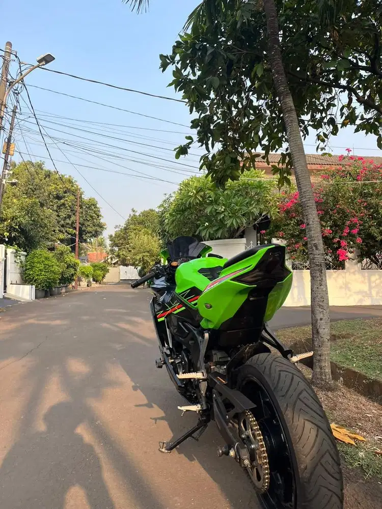 zx25r 2020 abs quick shifter