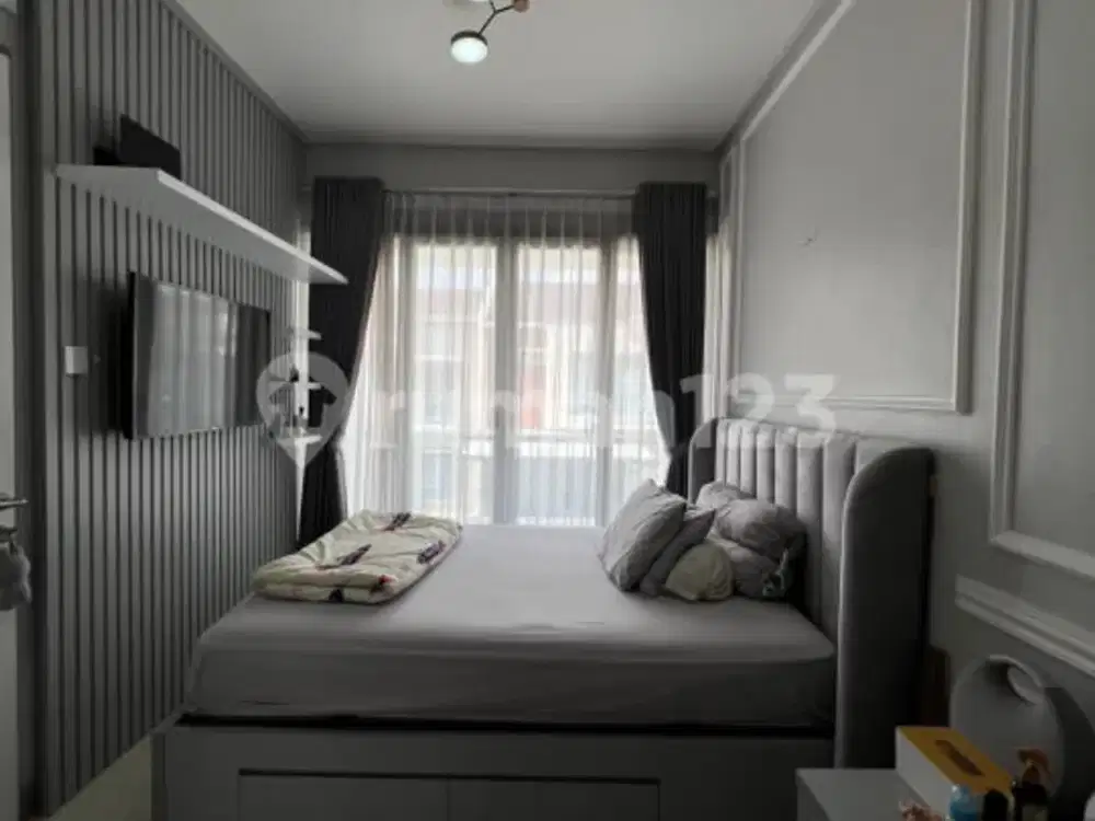 Rumah 2 Lantai Aria Putra Ciputat Harga Nego Semi Furnish