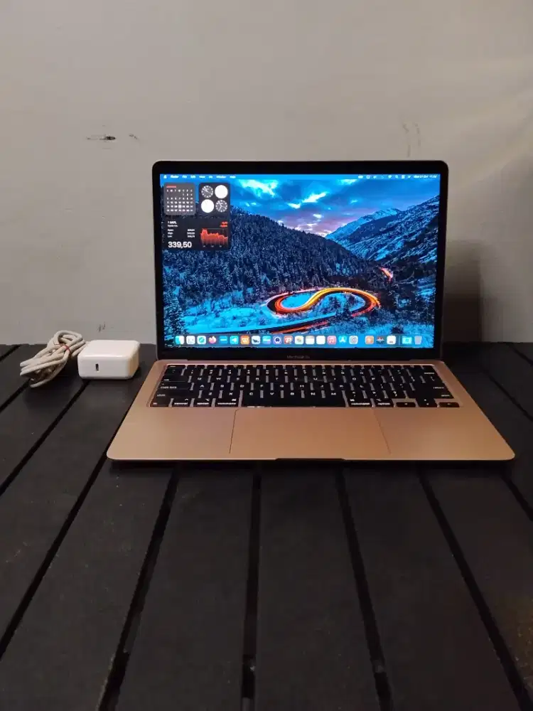 Macbook Air 2020 8/256 BH 100% 13 Inch Rose Gold