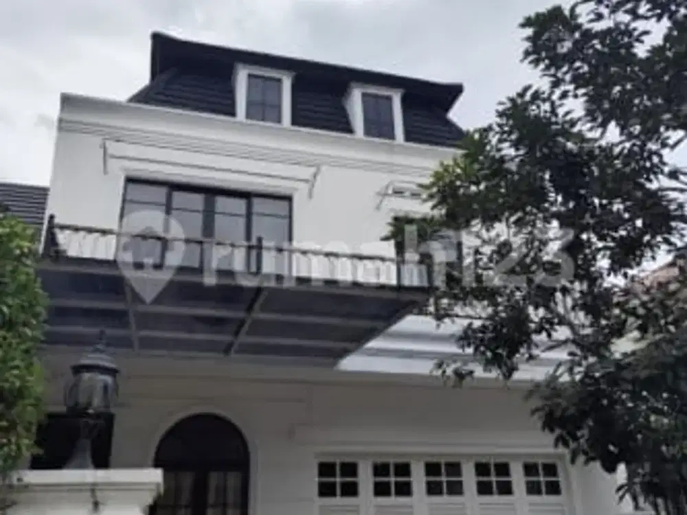 Rumah 2 Lantai American Classic Cilandak Dekat MRT Harga Nego