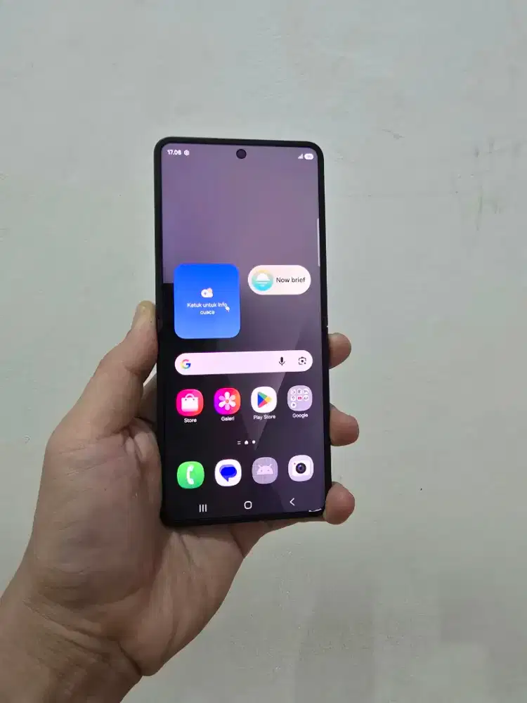 SAMSUNG GALAXY ZFLIP 7 12/256 GB GARANSI RESMI SEIN

MINUS JARONG KECI