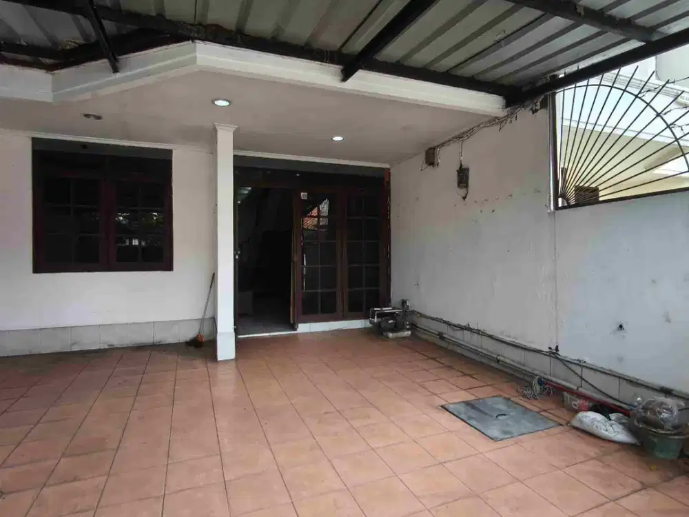 RUMAH KEPA DURI 2 LANTAI FULL FURNISH SIAP DIHUNI DAN BEBAS BANJIR