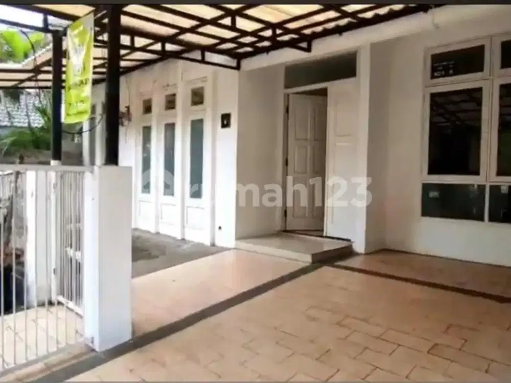 Dijual Murah Rumah di Sektor 9 Bintaro