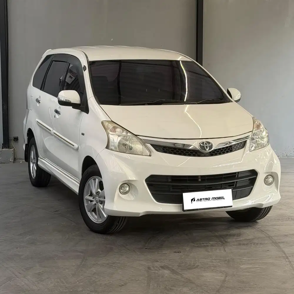 VELOZ 2015 / 2013 Manual Bekas Kredit Surabaya Tgn1 Istimewa