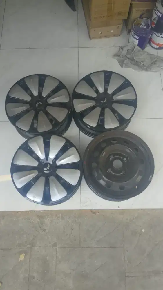 Velg standar mobil wuling bingou