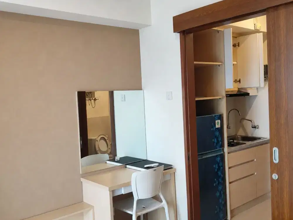 Sewa Bulanan Hemat Apartemen Grand Kamala Lagoon Studio Furnish