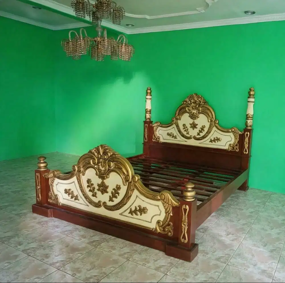 Jepara Ukir dipan mewah
