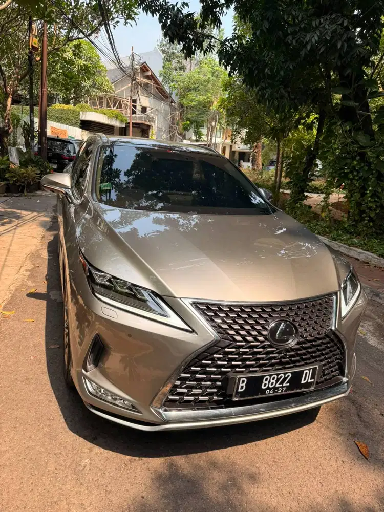 Jual lexus RX 300 tahun 2022..kondisi mint..low km