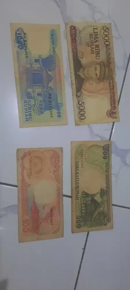 Kuno koleksi kertas