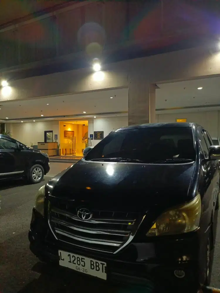 TOYOTA INNOVA HITAM G MT 2015 BENSIN