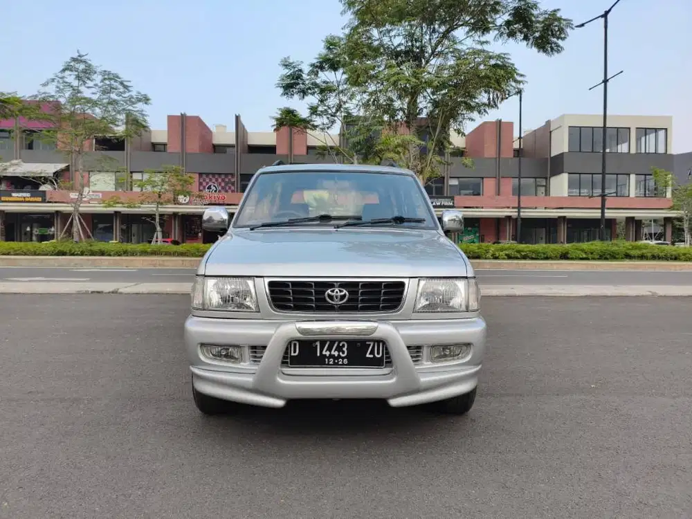 Toyota kijang lgx 2.0 Efi matic 2001 silver