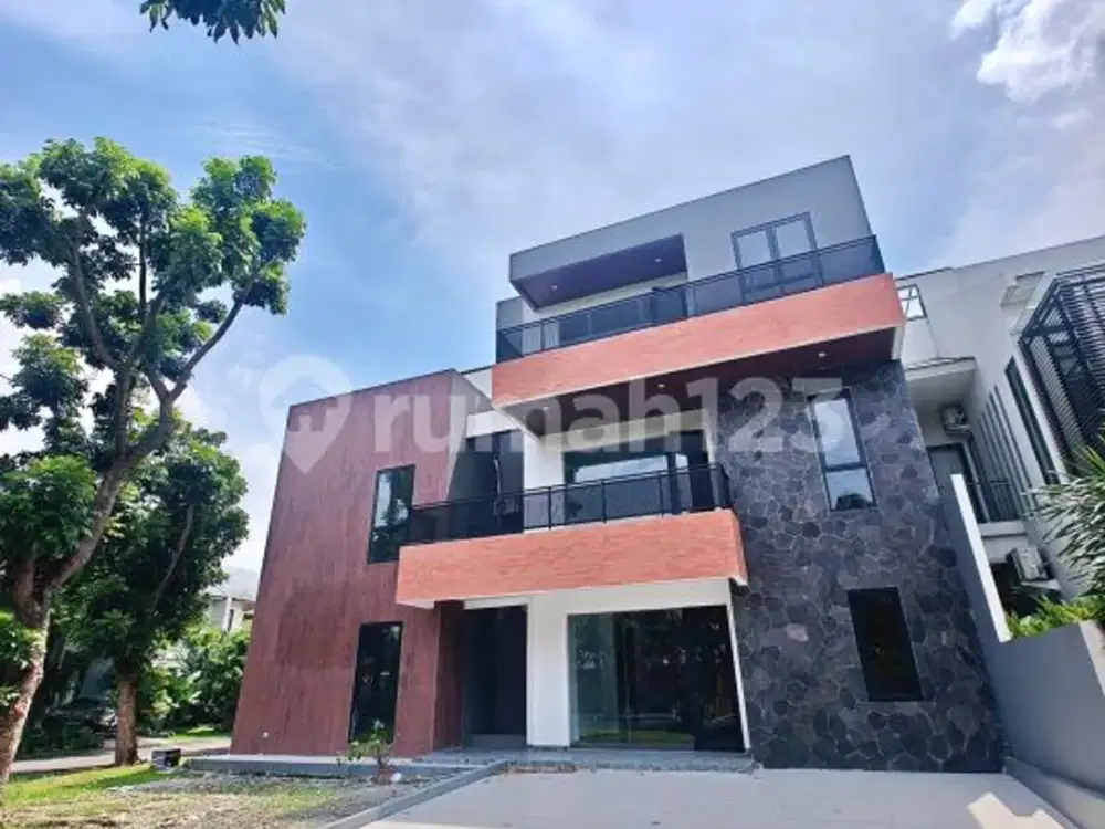 Rumah Palmyra Alam Sutera 12,6X16 Hoek Privatte Lift View Pool