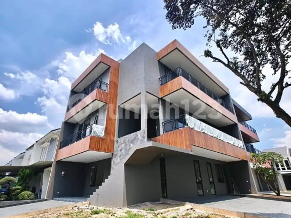 Rumah Alam Sutera Hoek Private Lift Brand New Semi Furnish