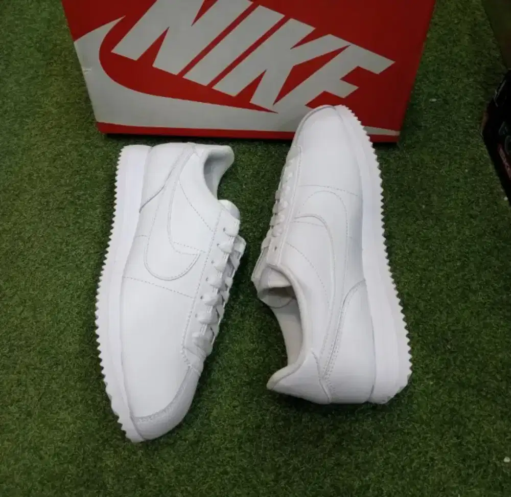 Sepatu Nike Cortez (Wanita)