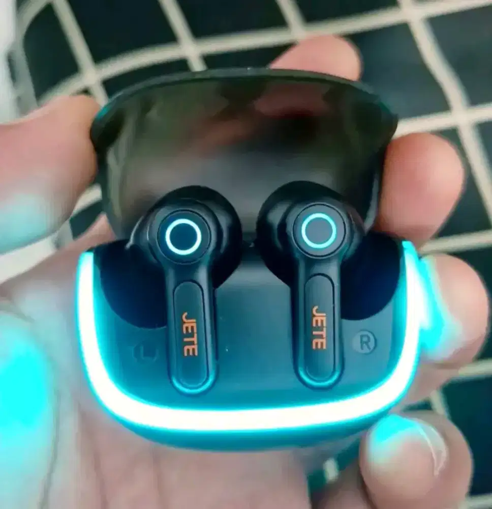 Headset bluetooth pemakaian seminggu