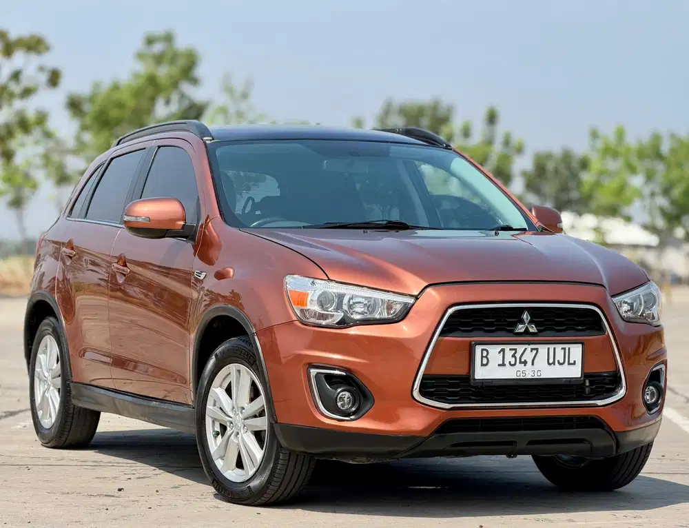 Km 90 RB!! MITSUBISHI OUTLANDER PX MATIC 2015 ANTIK SPT BARU!!