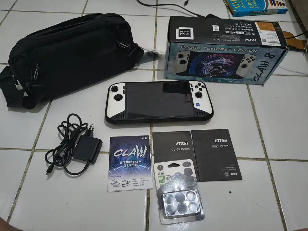 DIJUAL MSI CLAW 8 AI+ POLAR TEMPEST EDITION – 32GB/2TB | MULUS 99%